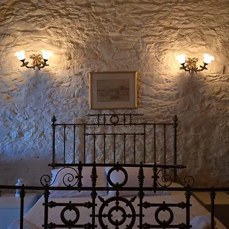 Aparthotel Alamango Evi *