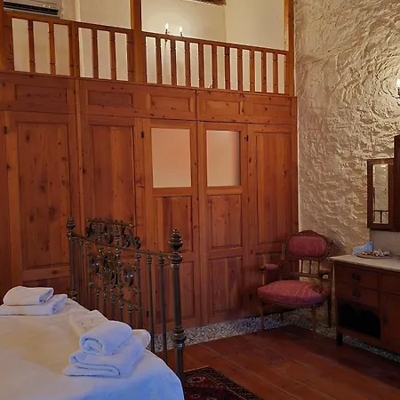 Aparthotel Alamango Evi